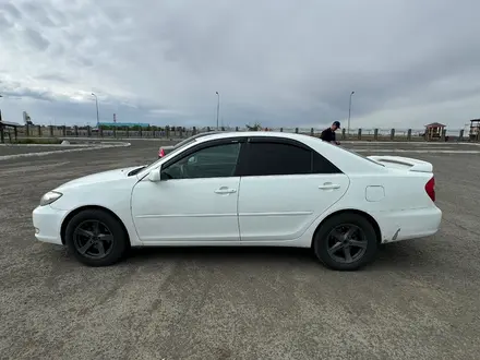 Toyota Camry 2002 года за 3 800 000 тг. в Атырау – фото 3