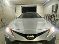 Toyota Camry 2021 года за 13 000 000 тг. в Актау