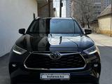 Toyota Highlander 2021 года за 28 500 000 тг. в Атырау – фото 2