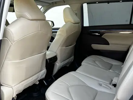 Toyota Highlander 2021 года за 28 500 000 тг. в Атырау – фото 8