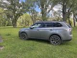 Mitsubishi Outlander 2013 годаүшін8 000 000 тг. в Усть-Каменогорск – фото 2