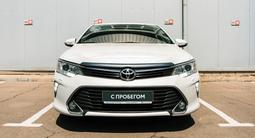 Toyota Camry 2015 года за 10 890 000 тг. в Актау – фото 2