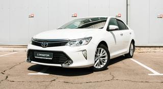 Toyota Camry 2015 года за 10 890 000 тг. в Актау