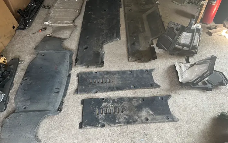 Защита двигателя Железная Двигателяүшін1 100 тг. в Алматы