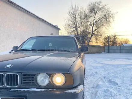 BMW 525 1990 года за 1 500 000 тг. в Алматы – фото 2