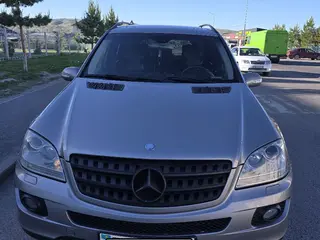 Mercedes-Benz M-Class, 2005