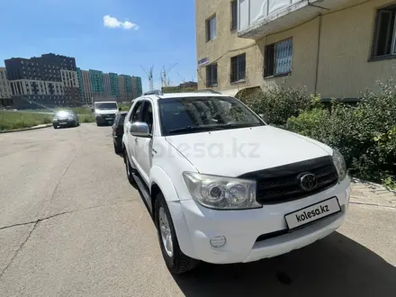 Toyota Fortuner 2009 года за 7 600 000 тг. в Астана – фото 4