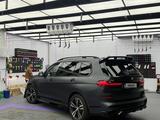 BMW X7 2022 года за 51 500 000 тг. в Алматы – фото 5