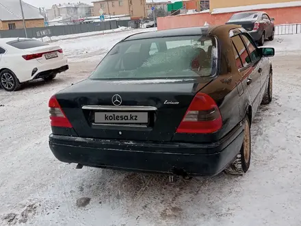 Mercedes-Benz C 180 1995 года за 1 200 000 тг. в Астана – фото 4