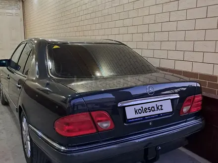 Mercedes-Benz E 280 1997 года за 3 950 000 тг. в Туркестан – фото 9