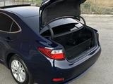 Lexus ES 300h 2013 годаүшін7 900 000 тг. в Жанаозен – фото 4