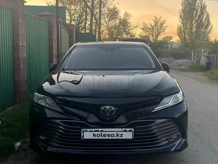 Toyota Camry 2019 года за 17 500 000 тг. в Алматы – фото 3