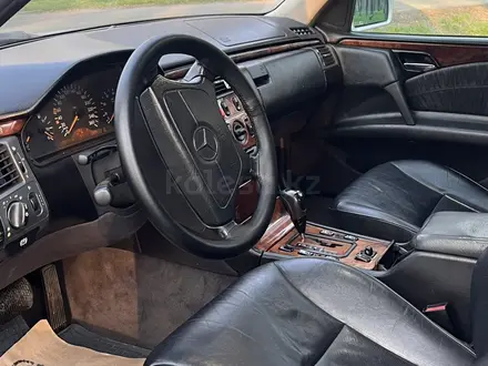Mercedes-Benz E 280 1999 года за 3 300 000 тг. в Тараз – фото 11
