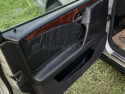 Mercedes-Benz E 280 1999 года за 3 300 000 тг. в Тараз – фото 14