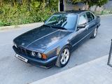 BMW 525 1991 годаfor1 200 000 тг. в Туркестан