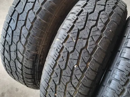 31.10.5r15 А/Т 24год с дисками Mitsubishi 7j ET + 10 за 145 000 тг. в Алматы – фото 2