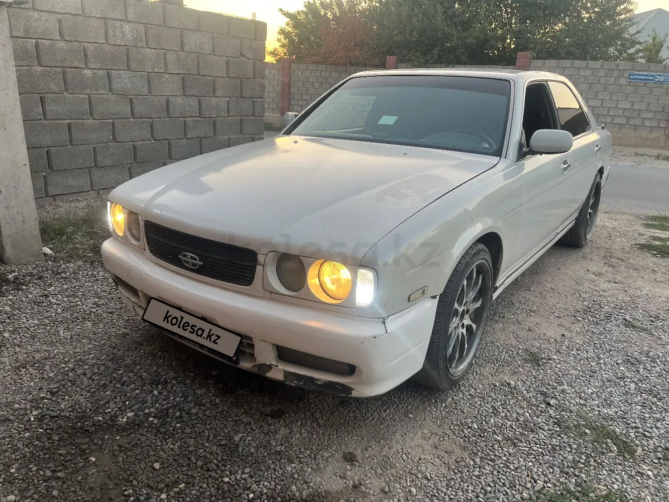 Nissan Cedric, 1993