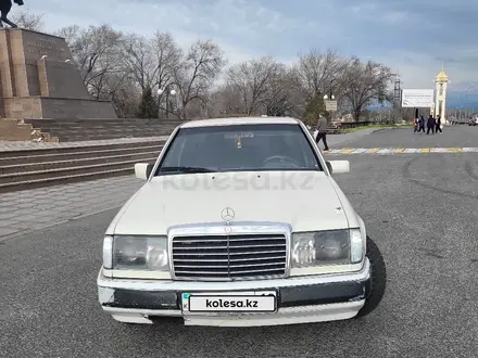 Mercedes-Benz E 280 1993 года за 1 500 000 тг. в Талдыкорган