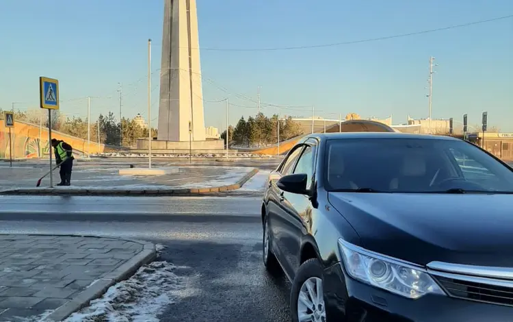 Toyota Camry 2015 года за 11 500 000 тг. в Астана