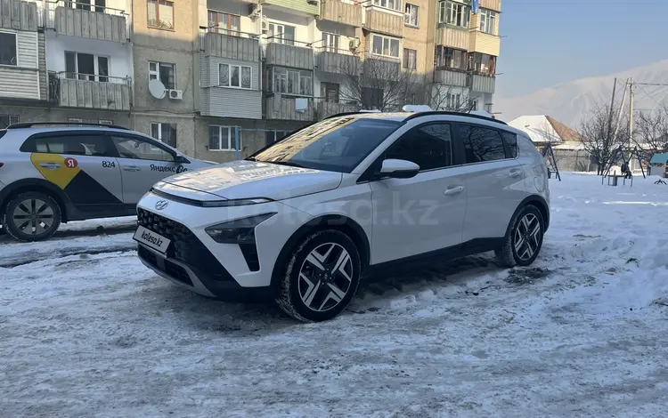 Hyundai Bayon 2023 годаfor8 700 000 тг. в Алматы