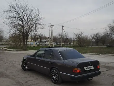 Mercedes-Benz E 200 1991 года за 2 000 000 тг. в Тараз