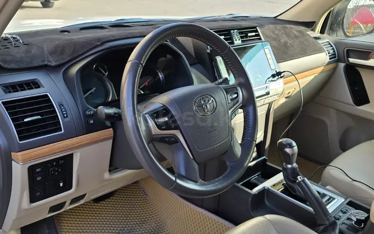 Toyota Land Cruiser Prado 2022 года за 30 000 000 тг. в Актау