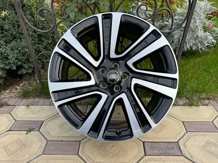 Оригинальные диски R22 на Range Rover L460, Range Rover Sport L461 за 860 000 тг. в Алматы – фото 13