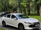 BYD Qin L DM-i 2024 годаүшін8 500 000 тг. в Алматы – фото 2
