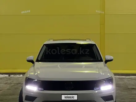 Volkswagen Tiguan 2018 года за 9 200 000 тг. в Уральск – фото 3
