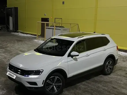 Volkswagen Tiguan 2018 года за 9 200 000 тг. в Уральск – фото 16