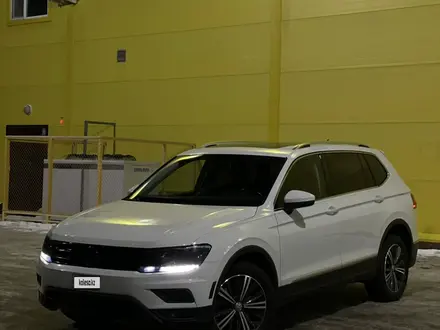 Volkswagen Tiguan 2018 года за 9 200 000 тг. в Уральск – фото 2