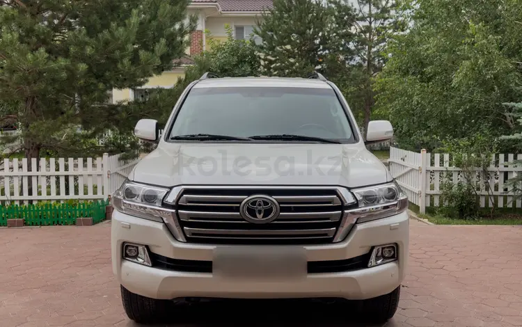 Toyota Land Cruiser 2015 годаүшін28 000 000 тг. в Астана
