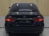 Toyota Camry 2017 года за 7 500 000 тг. в Актау – фото 5