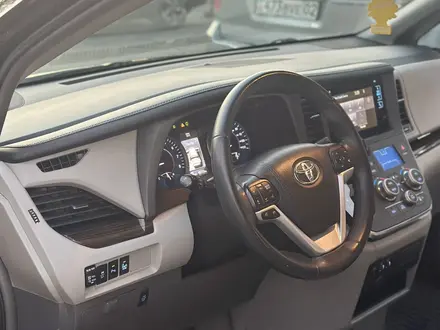 Toyota Sienna 2016 года за 14 500 000 тг. в Алматы – фото 7