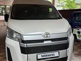 Toyota Hiace 2023 года за 33 000 000 тг. в Алматы