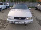 Volkswagen Passat 1995 годаүшін1 800 000 тг. в Актобе – фото 3