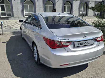 Hyundai Sonata 2012 года за 5 000 000 тг. в Актобе – фото 14