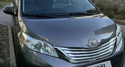 Toyota Sienna 2013 года за 13 500 000 тг. в Алматы