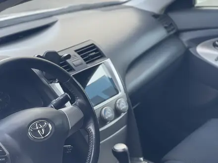 Toyota Camry 2011 года за 4 750 000 тг. в Атырау – фото 11