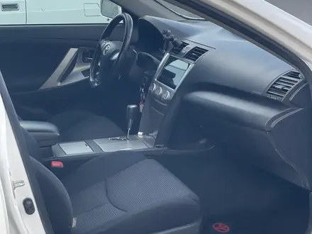 Toyota Camry 2011 года за 4 750 000 тг. в Атырау – фото 14