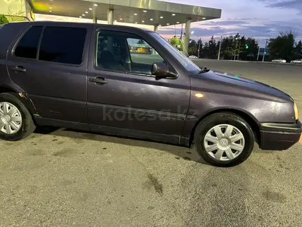 Volkswagen Golf 1993 года за 900 000 тг. в Алматы – фото 4