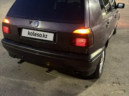 Volkswagen Golf 1993 года за 900 000 тг. в Алматы – фото 5