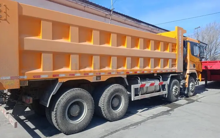 Shacman  40 тонн в наличии Заводской Оригинал 2023 года за 28 224 000 тг. в Алматы