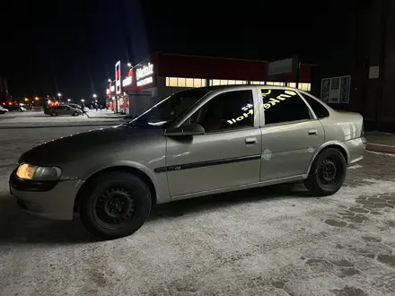 Opel Vectra 1997 года за 1 500 000 тг. в Караганда – фото 3