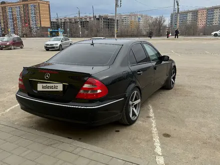 Mercedes-Benz E 320 2002 года за 1 990 000 тг. в Уральск – фото 5