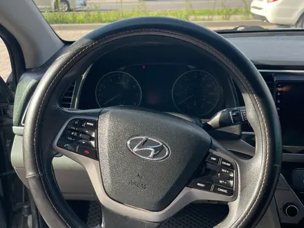 Hyundai Elantra 2017 года за 5 800 000 тг. в Актобе – фото 10