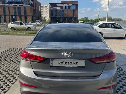 Hyundai Elantra 2017 года за 5 800 000 тг. в Актобе – фото 7