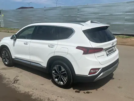 Hyundai Santa Fe 2020 года за 15 500 000 тг. в Астана – фото 3