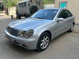 Mercedes-Benz C 320 2000 года за 2 800 000 тг. в Алматы – фото 2