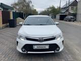 Toyota Camry 2016 года за 11 500 000 тг. в Семей